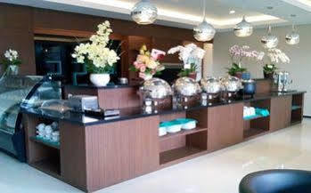 Hotel M Premiere Dago 3*